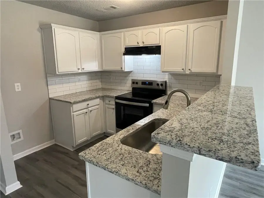 1160 Maple Valley Court, Union City, GA 30291 - Image #3