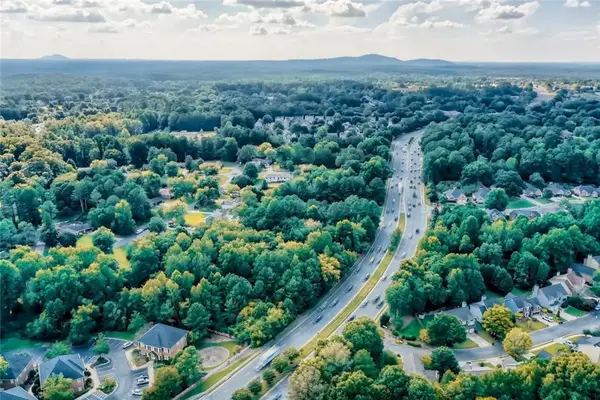 0 W Crossville Road, Roswell, GA 30075