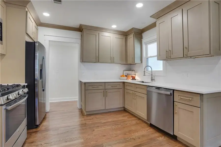 207 Walthall Street Nw, Marietta, GA 30064 - Image #3