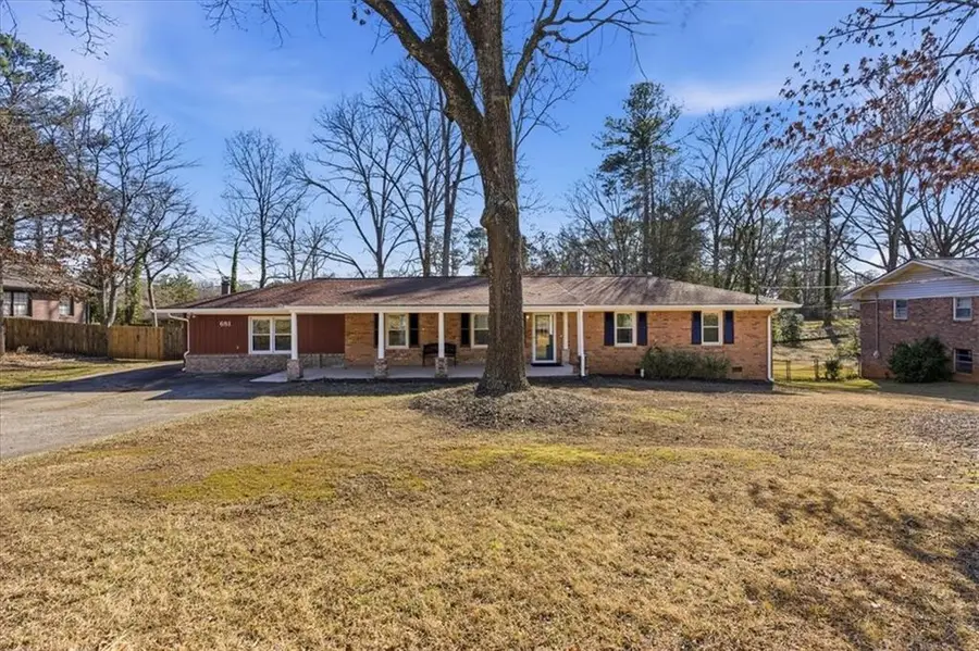 681 Manor Ridge Drive Sw, Mableton, GA 30126 - Image #2