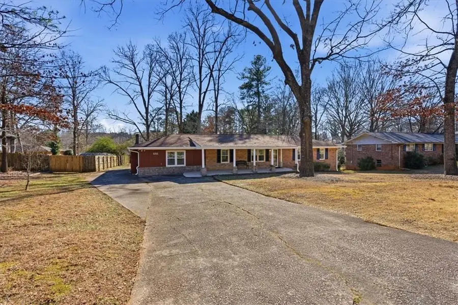 681 Manor Ridge Drive Sw, Mableton, GA 30126 - Image #3