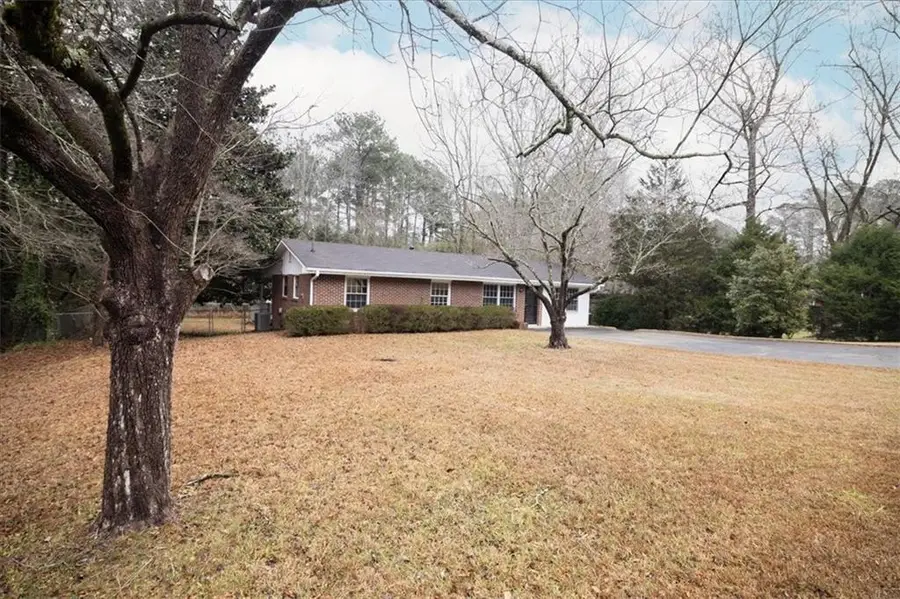 3541 Pinehill Circle, Acworth, GA 30101 - Image #2