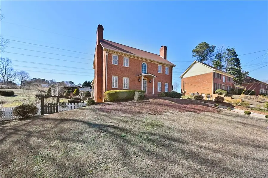 110 Amsterdam Drive Sw, Lilburn, GA 30047 - Image #3