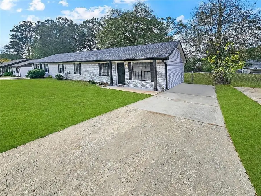 8327 Glenwoods Terrace, Riverdale, GA 30274 - Image #2