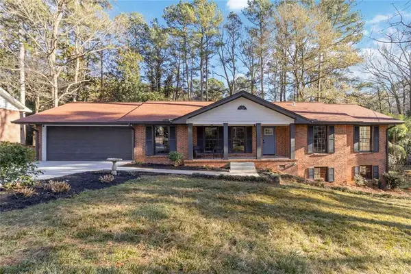 2927 Ponderosa Circle, Decatur, GA 30033