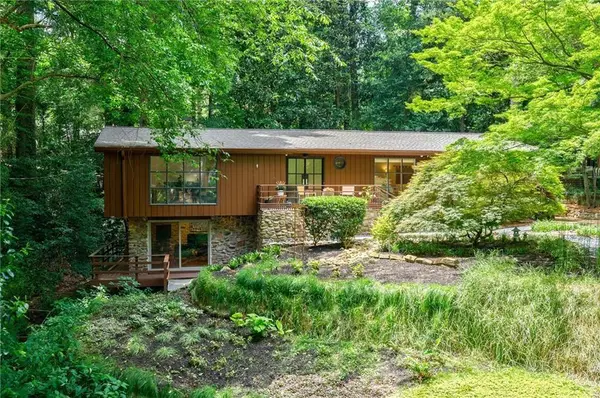 1860 Meredith Drive Nw, Atlanta, GA 30318