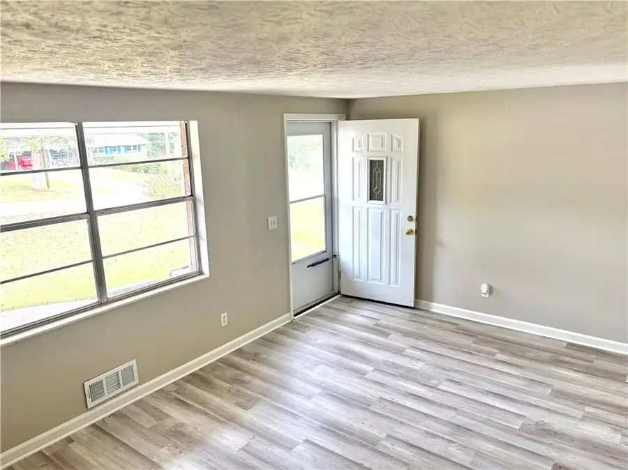 6045 S Bear Drive, Douglasville, GA 30135 - Image #3