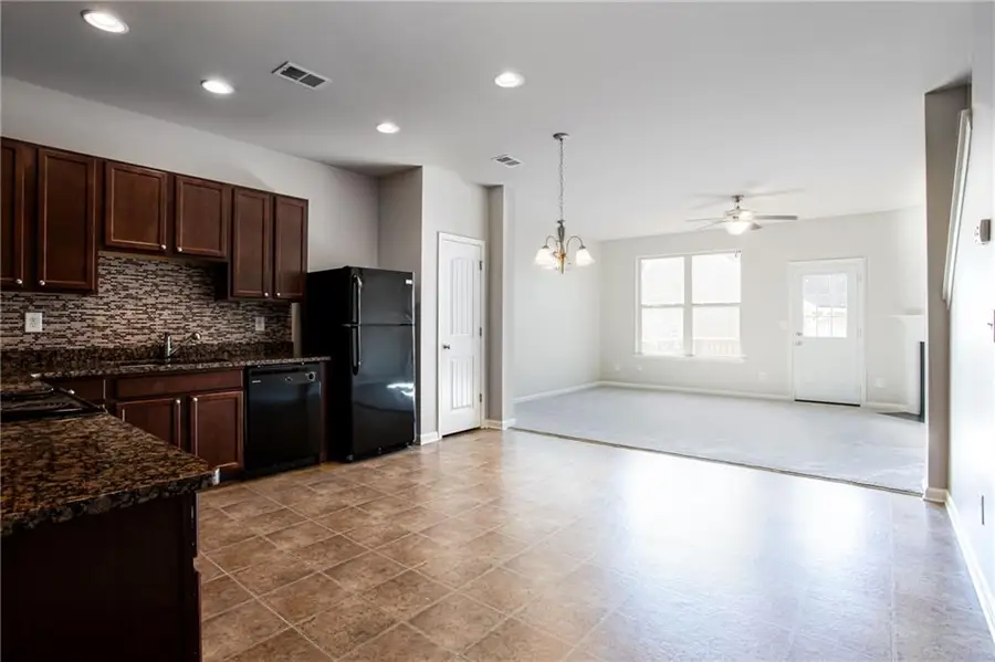 6880 Zaniah Road Sw, Atlanta, GA 30331 - Image #2