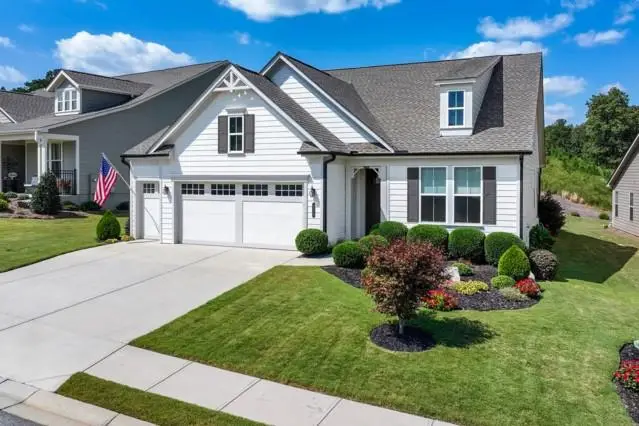 215 Silver Court, Hoschton, GA 30548 - Image #2