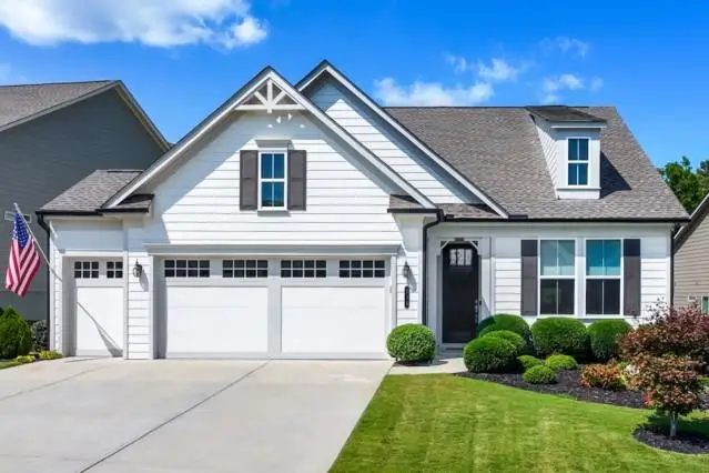 215 Silver Court, Hoschton, GA 30548 - Image #3