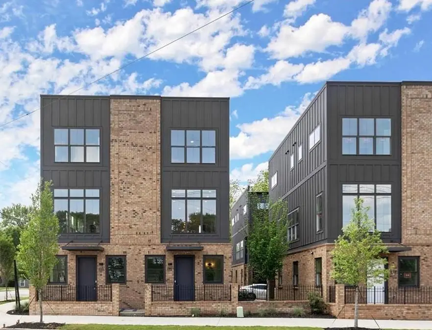 1123 Knight Walk Nw, Atlanta, GA 30318 - Image #1