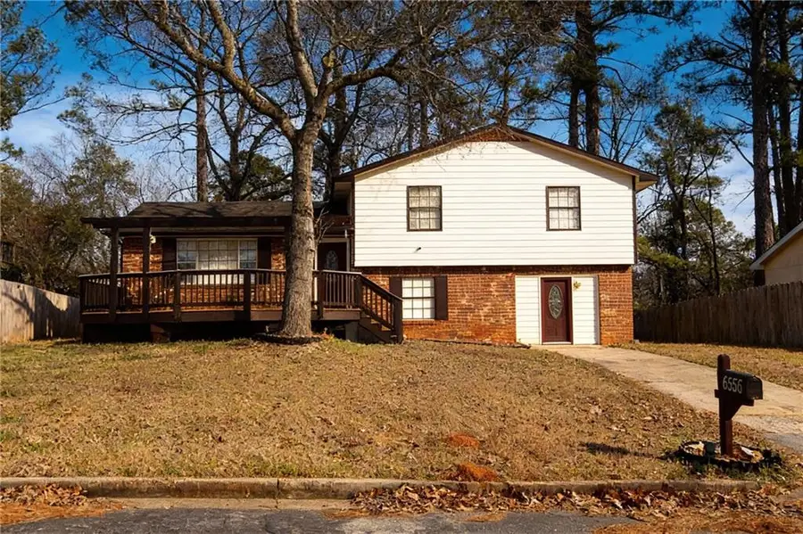 6566 Melandre Drive, Morrow, GA 30260 - Image #2