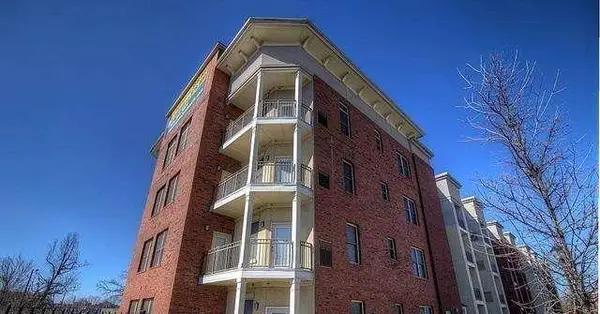 870 Mayson Turner Road, Atlanta, GA 30314