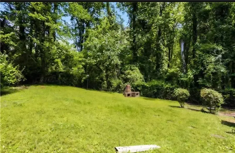 1827 Joseph E Boone Boulevard Nw, Atlanta, GA 30314 - Image #2