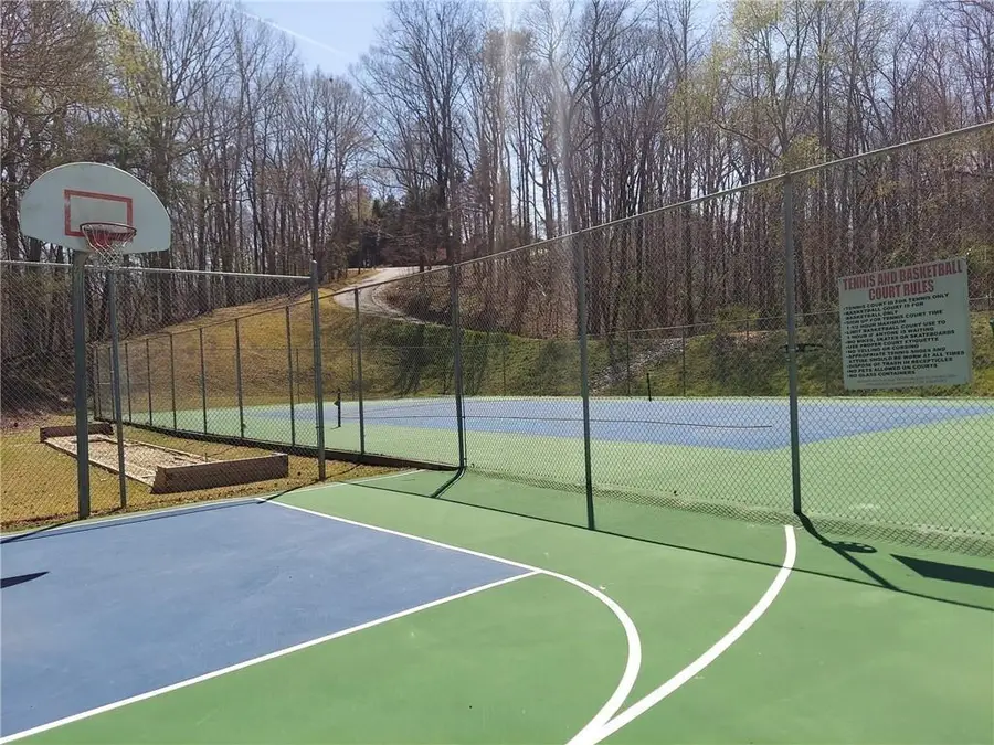 6305 Falcon Lane, Gainesville, GA 30506 - Image #3