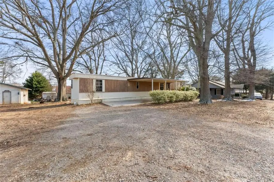 6064 Lights Ferry Road, Flowery Branch, GA 30542 - Image #2