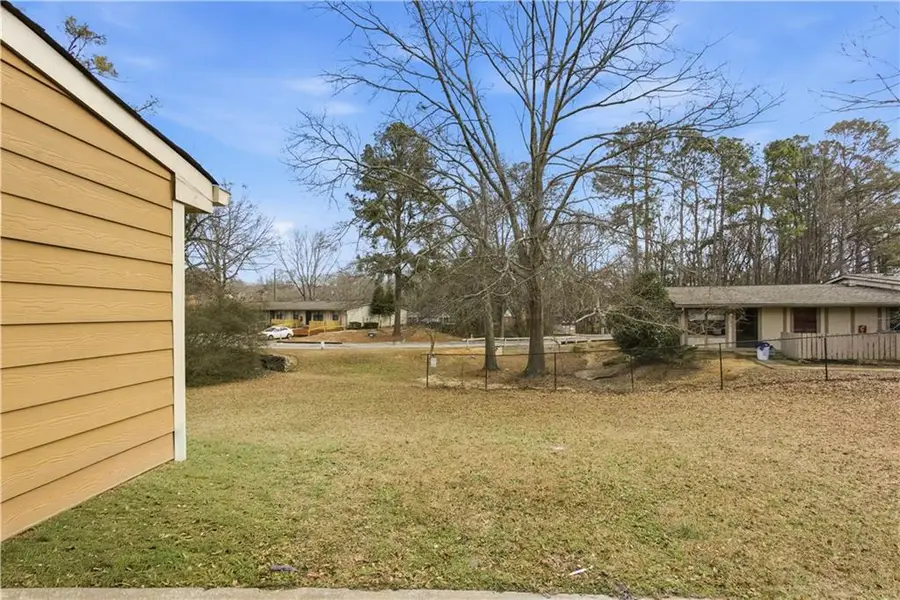 8811 W Chase Drive, Douglasville, GA 30134 - Image #3