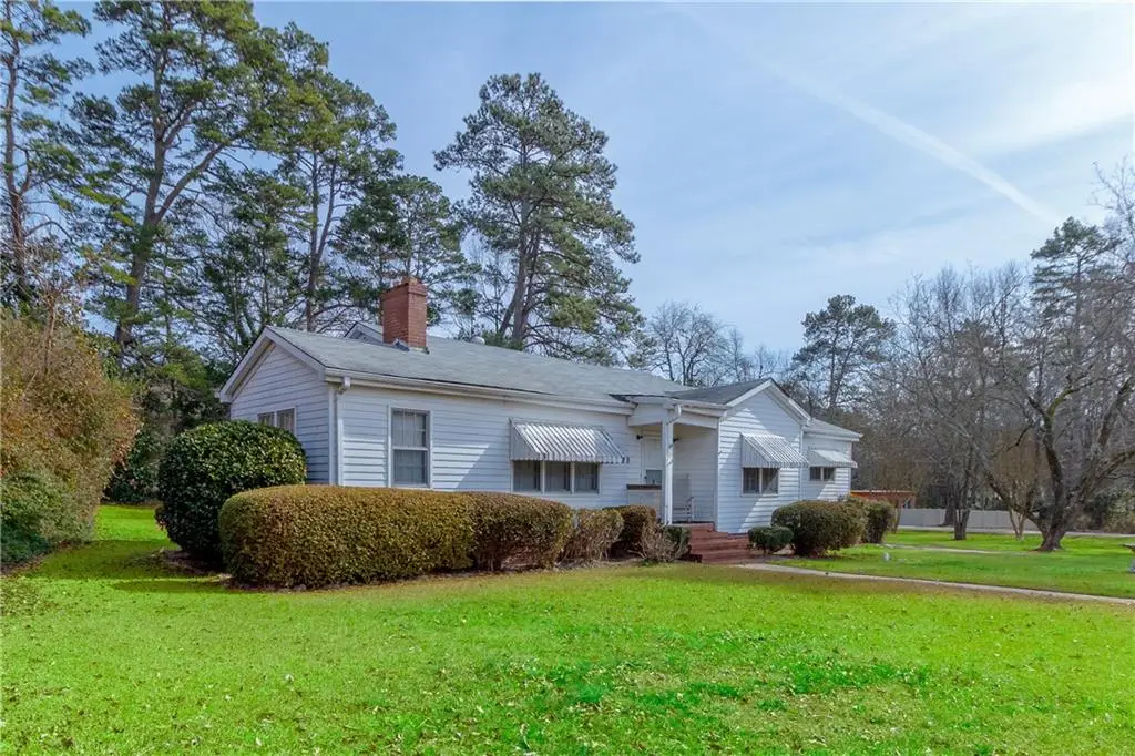 317 Georgia Avenue, Winder, GA 30680 - #1