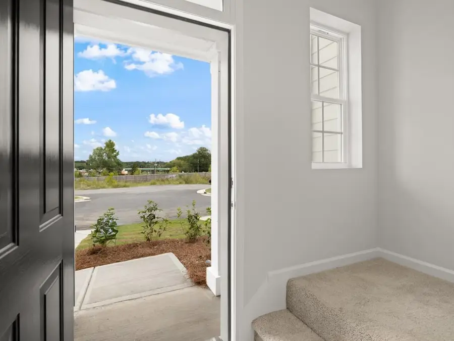 5978 Skylar Drive, Atlanta, GA 30336 - Image #3