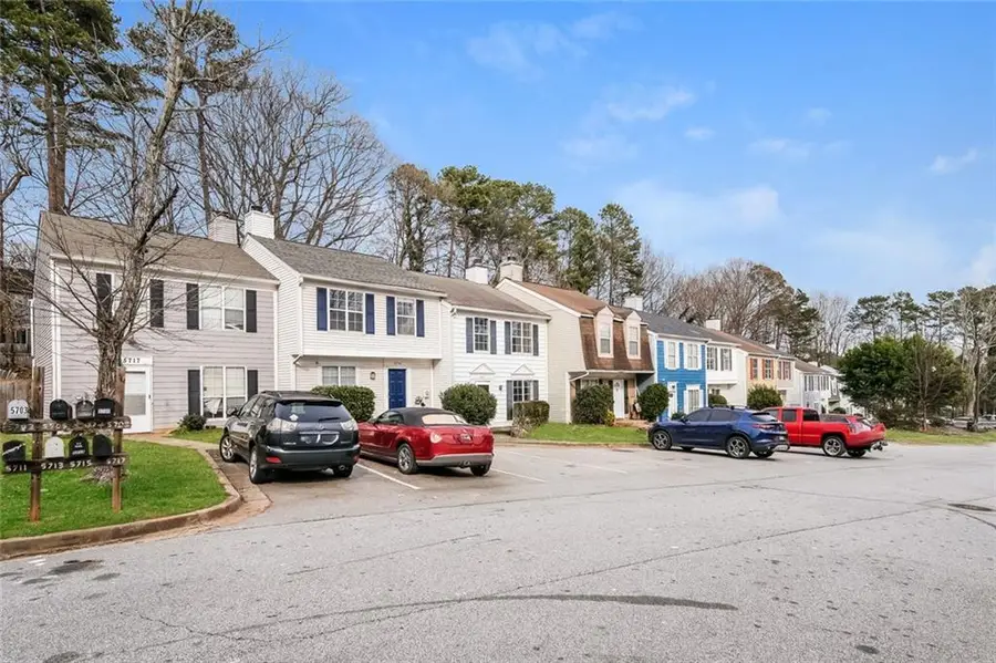 5713 Wells Circle, Stone Mountain, GA 30087 - #2