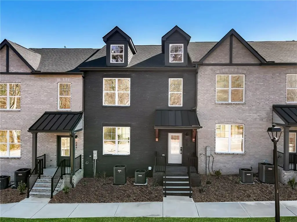 634 Oakleaf Grove Lane, Sugar Hill, GA 30518 - Image #1