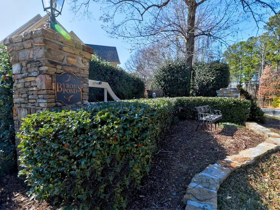 3009 Byrons Pond Drive Ne, Marietta, GA 30062 - Image #2