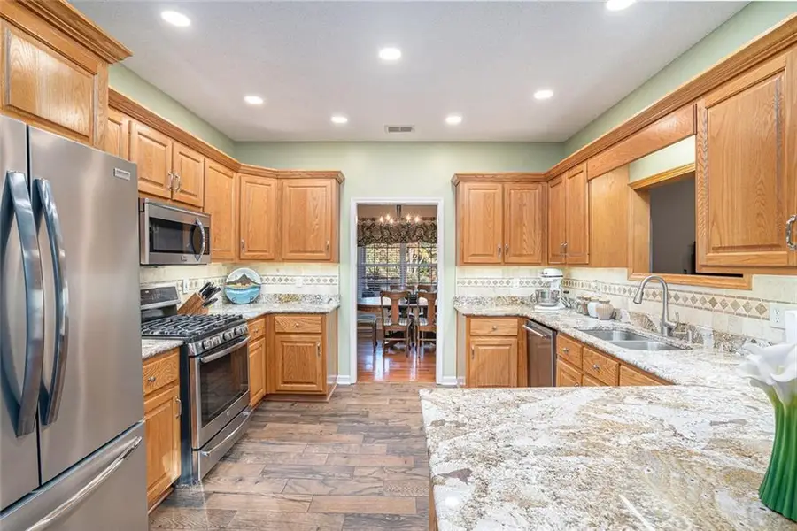 20 Spring Lake Trail Ne, White, GA 30184 - Image #2