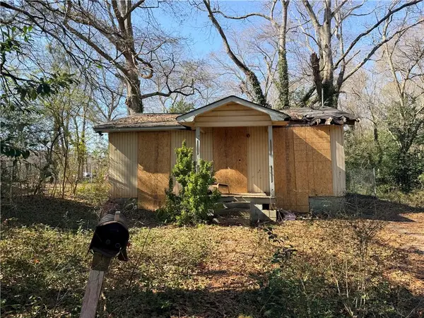 12 Hal Street, Newnan, GA 30263