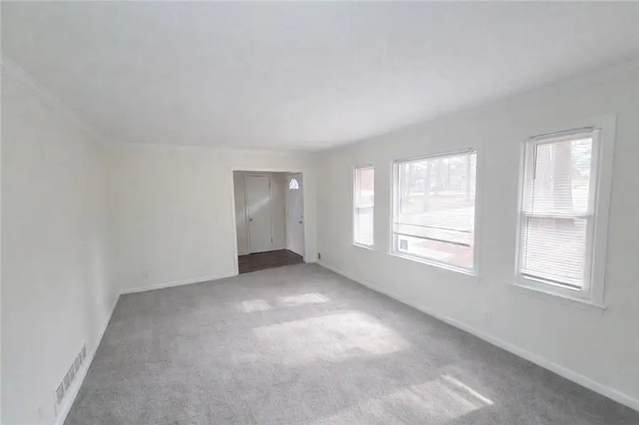 5350 Rockbridge Road, Stone Mountain, GA 30088 - Image #3