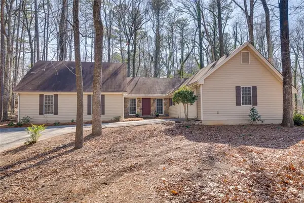 1100 Willow Bend, Roswell, GA 30075