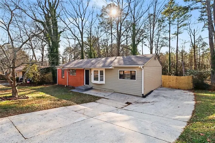 6099 Biscayne Drive, Forest Park, GA 30297 - #2