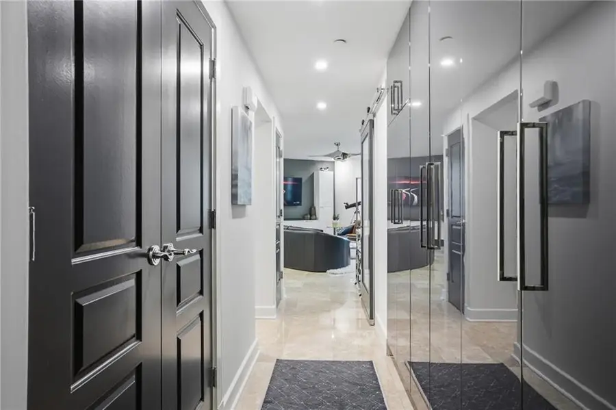 700 Park Regency Place Ne #501, Atlanta, GA 30326 - Image #2