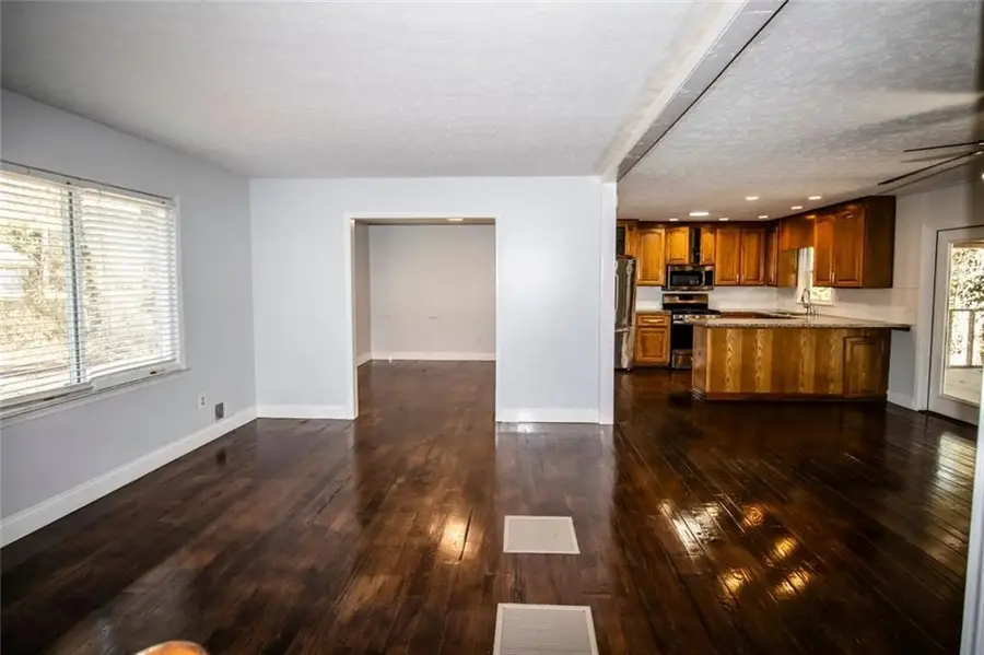 1158 Research Drive Ne, Marietta, GA 30066 - Image #3