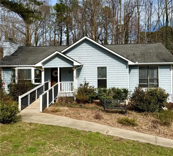 1084 Becky Court, Acworth, GA 30102