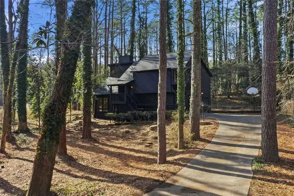 4621 Kings Crossing Drive Ne, Kennesaw, GA 30144