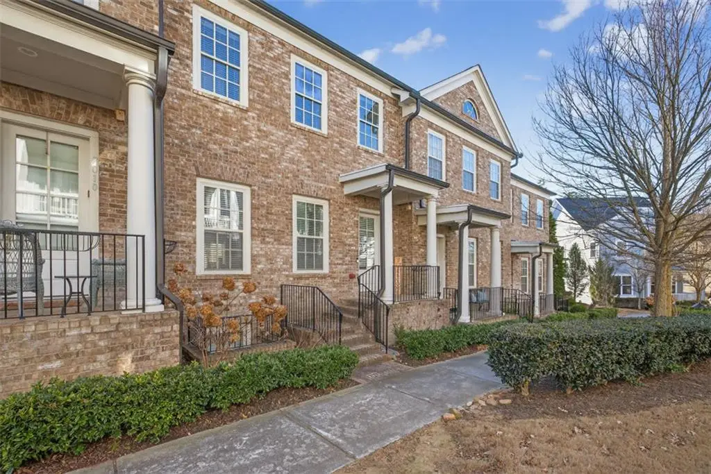 7012 Seneca Court, Roswell, GA 30076 - Image #1
