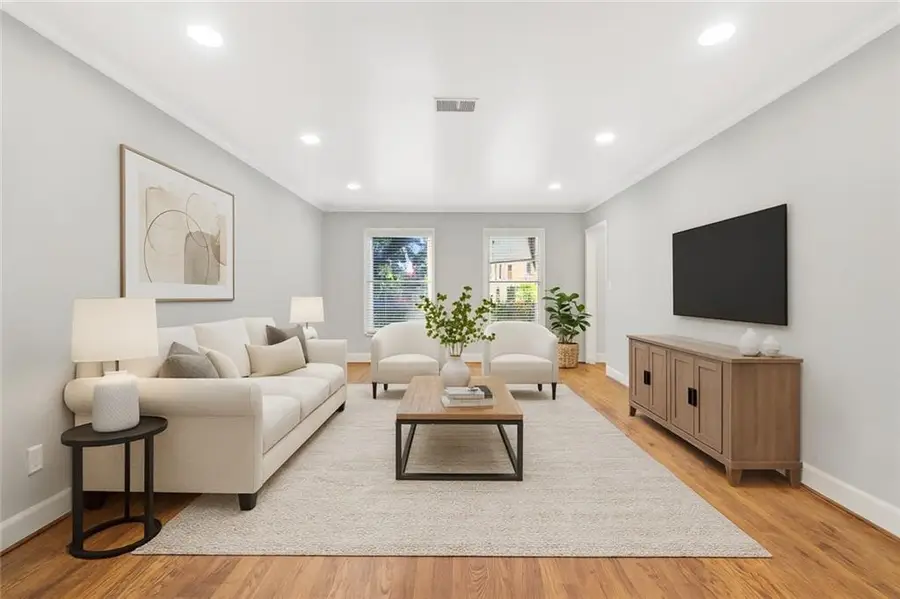 102 Defoors Mill Drive Nw, Atlanta, GA 30318 - Image #2