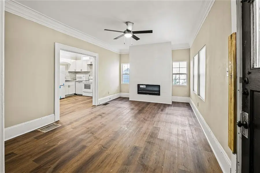 684 S Elizabeth Place Nw, Atlanta, GA 30318 - #3