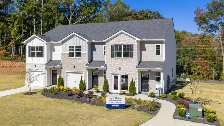 5015 Oakwood Rd, Stone Mountain, GA 30088 - #2