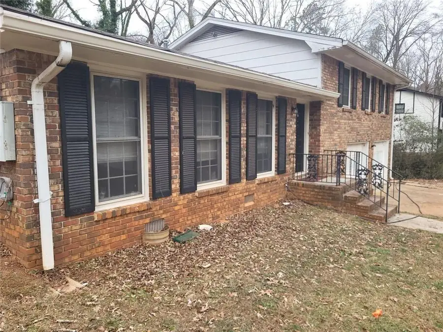 4796 Fairforest Drive, Stone Mountain, GA 30088 - #2