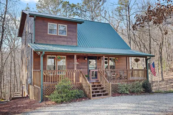 612 Medina Court, Ellijay, GA 30540