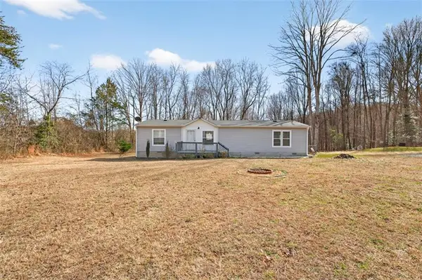 818 Dean Mountain Road, Cleveland, GA 30528
