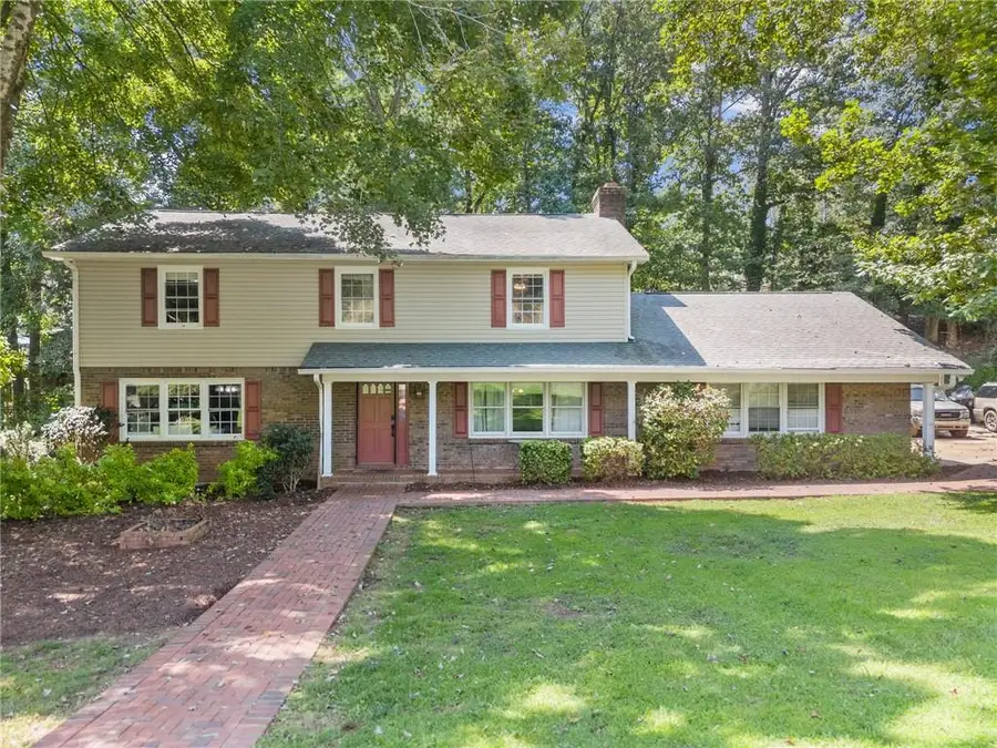 670 Harbor Cove, Gainesville, GA 30501 - #2