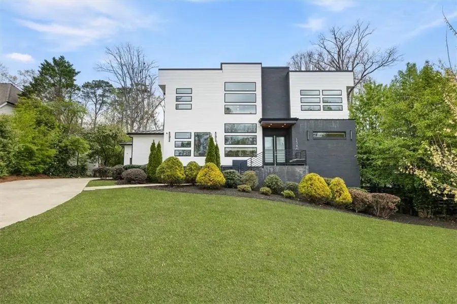 1546 Windsor Parkway Ne, Brookhaven, GA 30319 - #2