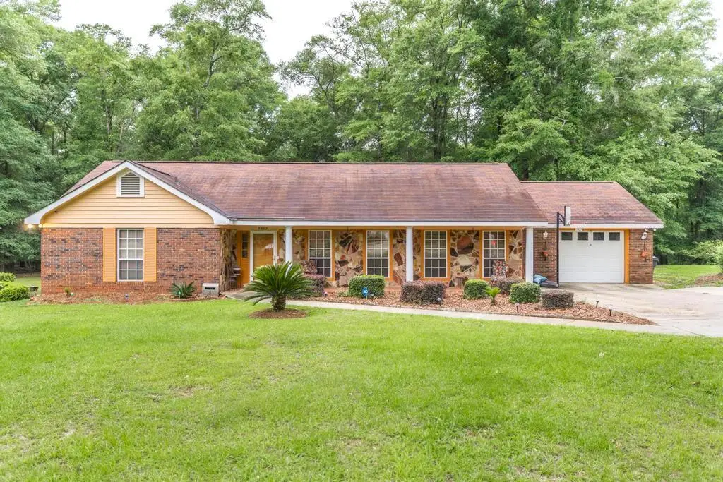 2002 Hickory Drive, Americus, GA 31719 - #1