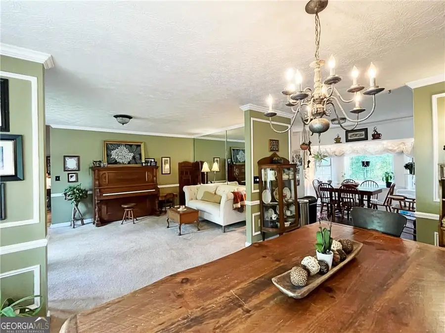 6832 Creekwood Drive, Douglasville, GA 30135 - #2