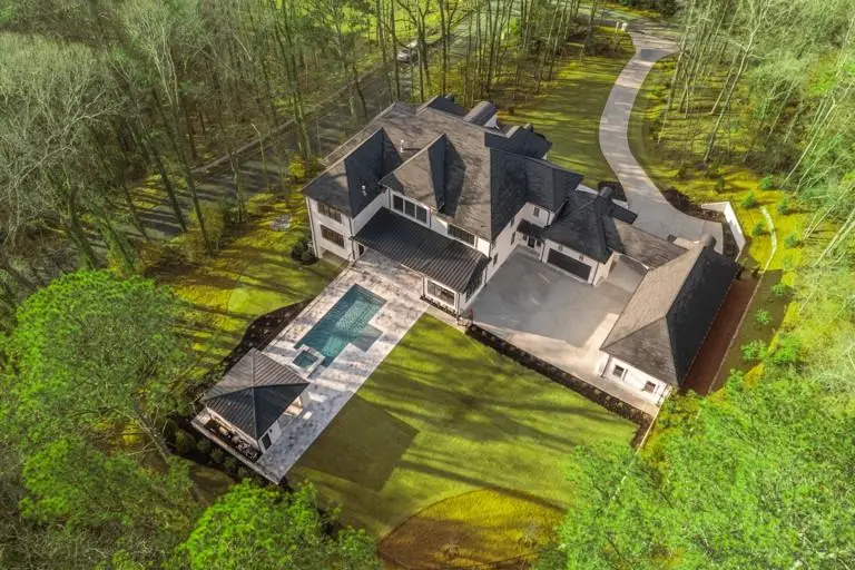 5211 Powers Ferry Road, Sandy Springs, GA 30327 - #2