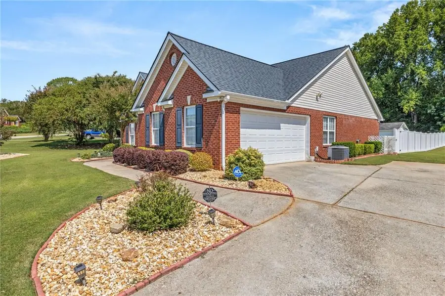 285 Meadowcreek Drive, Jefferson, GA 30549 - #3