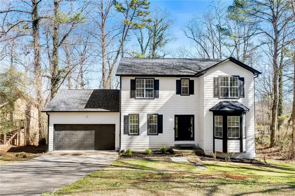 3948 Old Lantern Drive, Lithonia, GA 30038