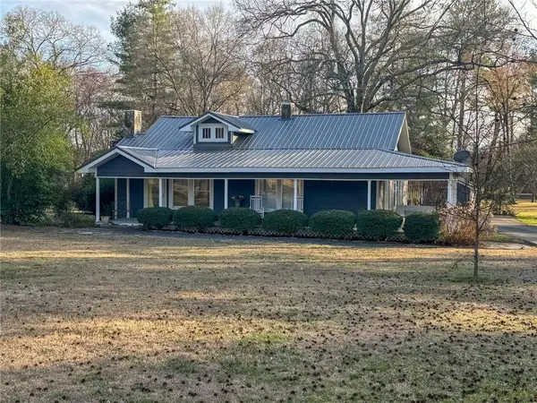 62 Morgan Road, Aragon, GA 30104